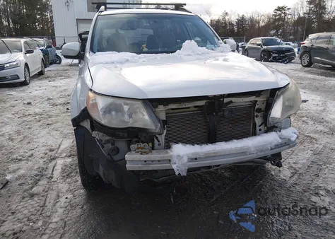 2011 Subaru Forester 2.5X Premium из США, поврежденный, VIN JF2SHADCXBH748689